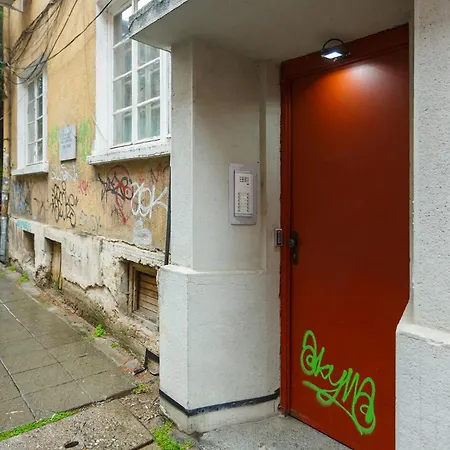 Gogh's Puzzle Apartmán